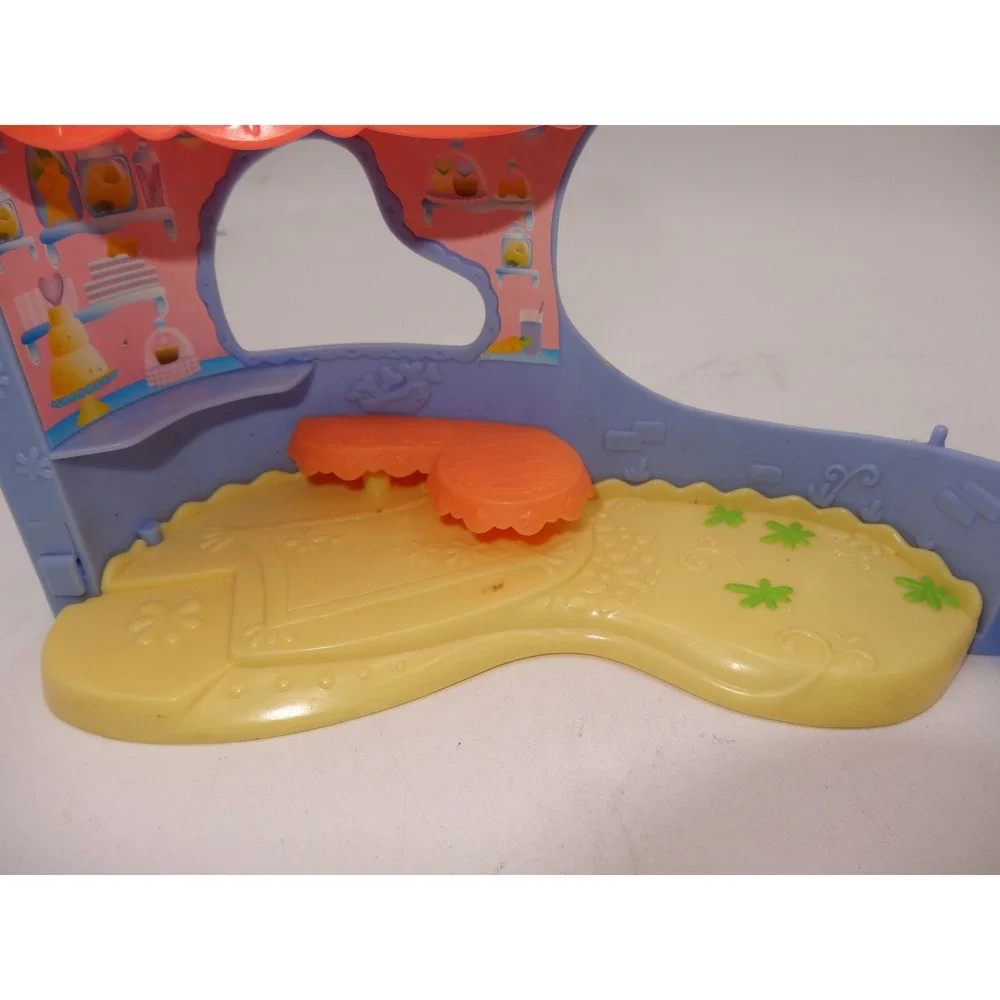 Littlest Pet Shop Tricks N Talents Show and Nooks Bakery Playset Lot